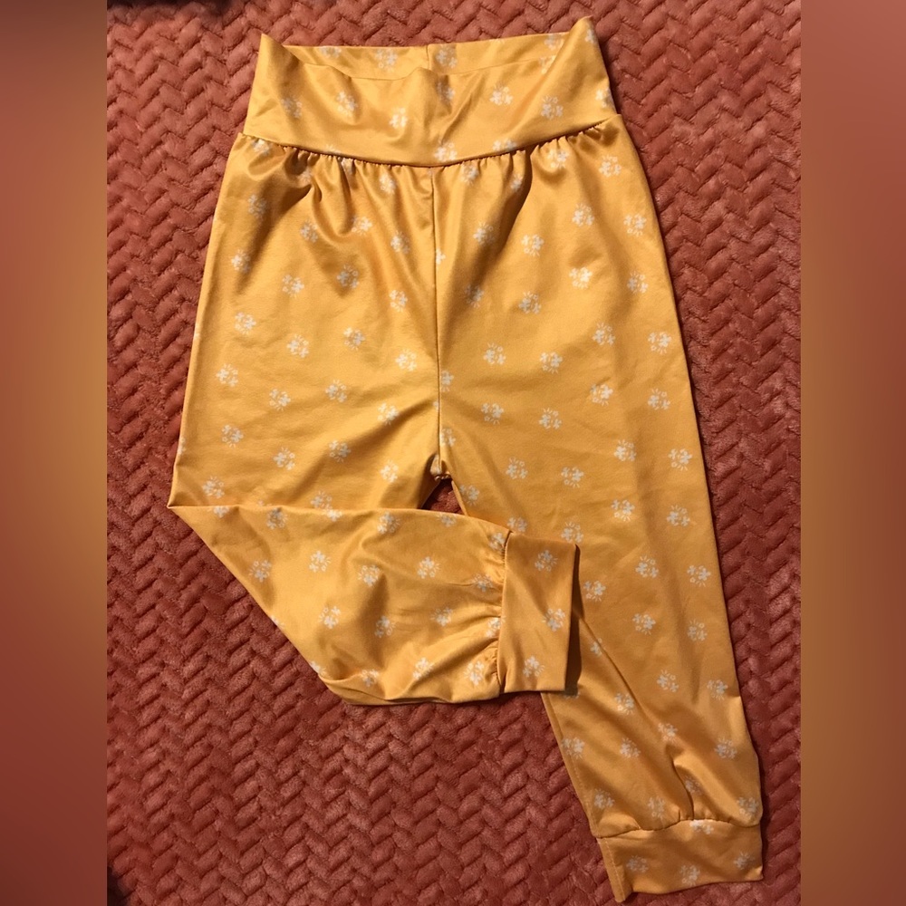 Good and White silky pants